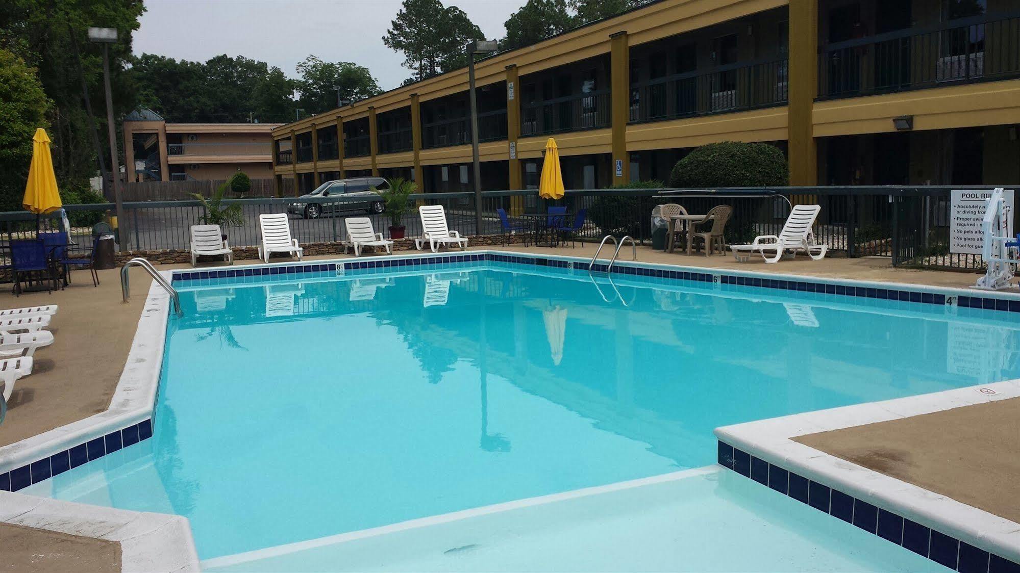 Days Inn By Wyndham Attalla Extérieur photo